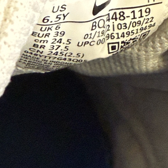 Nike Red and Orange Sneakers - Picture 2 of 2